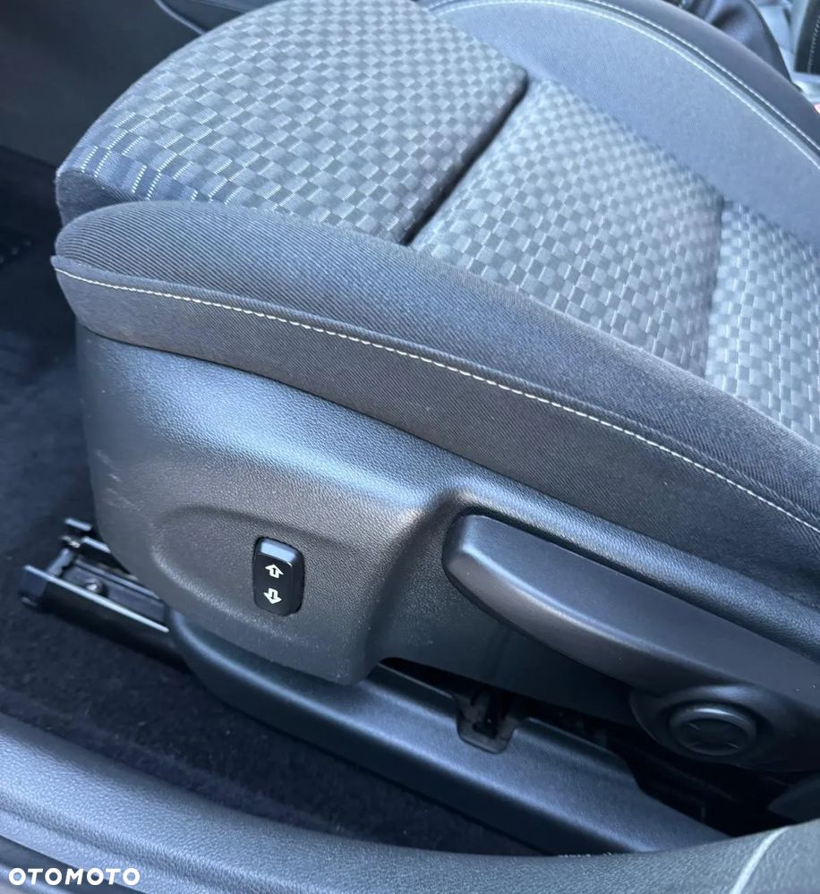 Opel Astra 1.5 D Start/Stop Business Elegance - 9