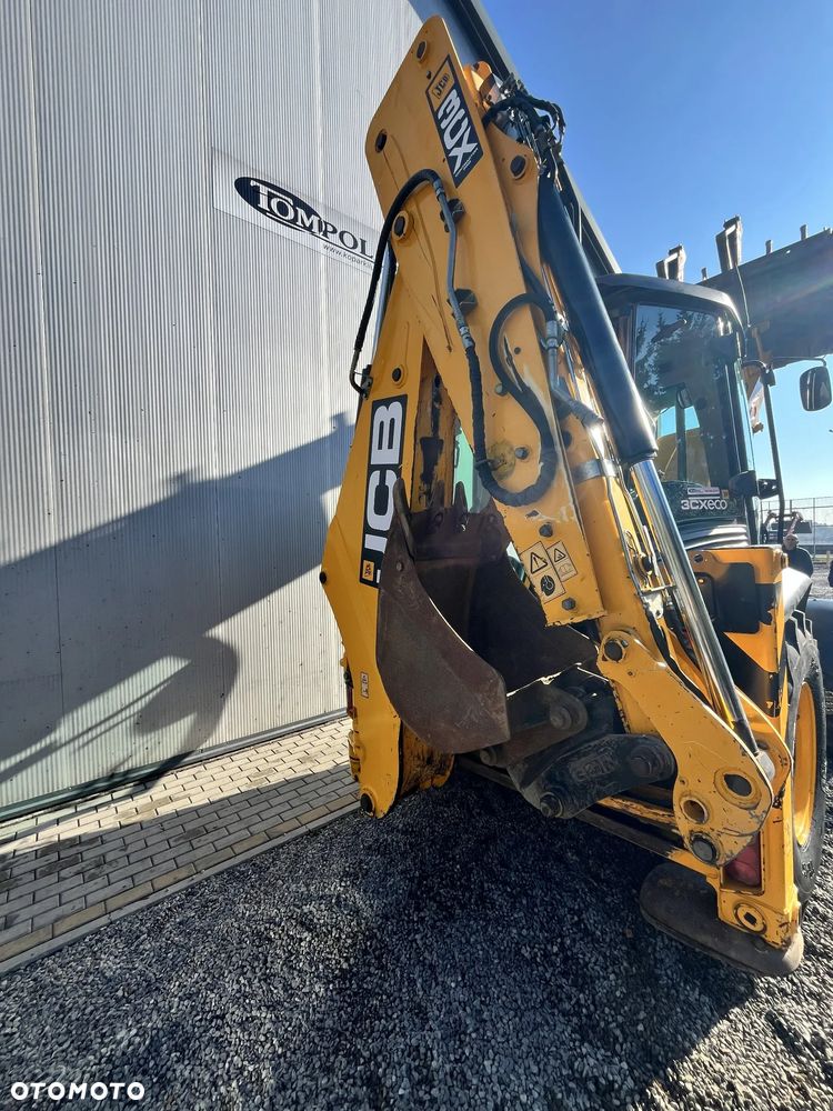 JCB 3CX CONTRACTOR - 11