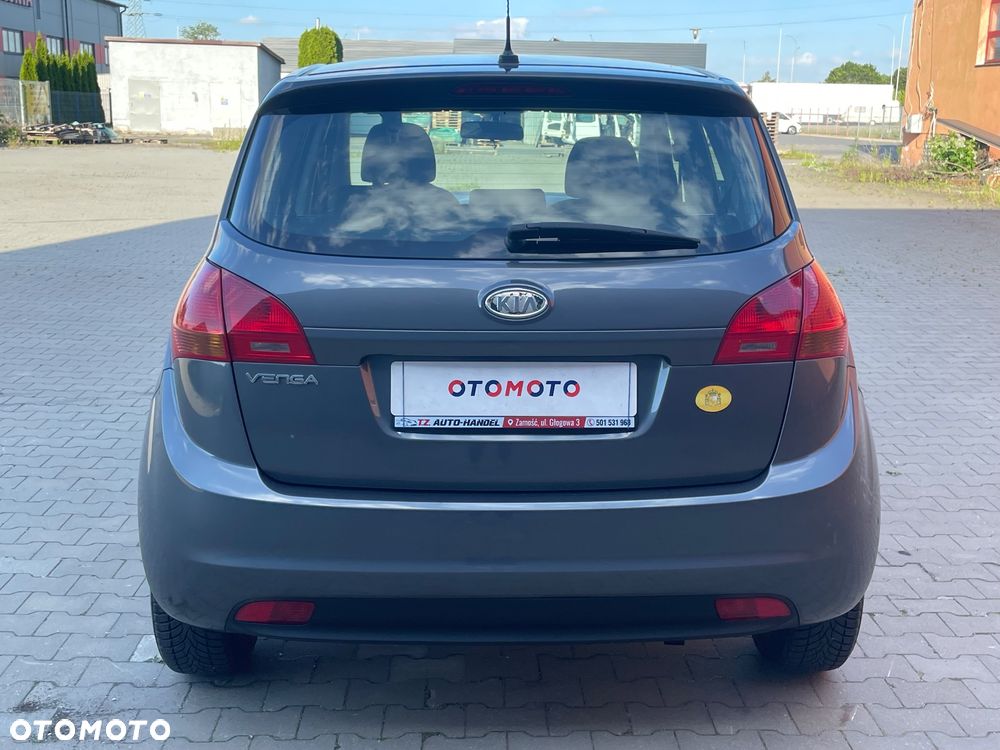 Kia Venga 1.4 CVVT Vision - 25