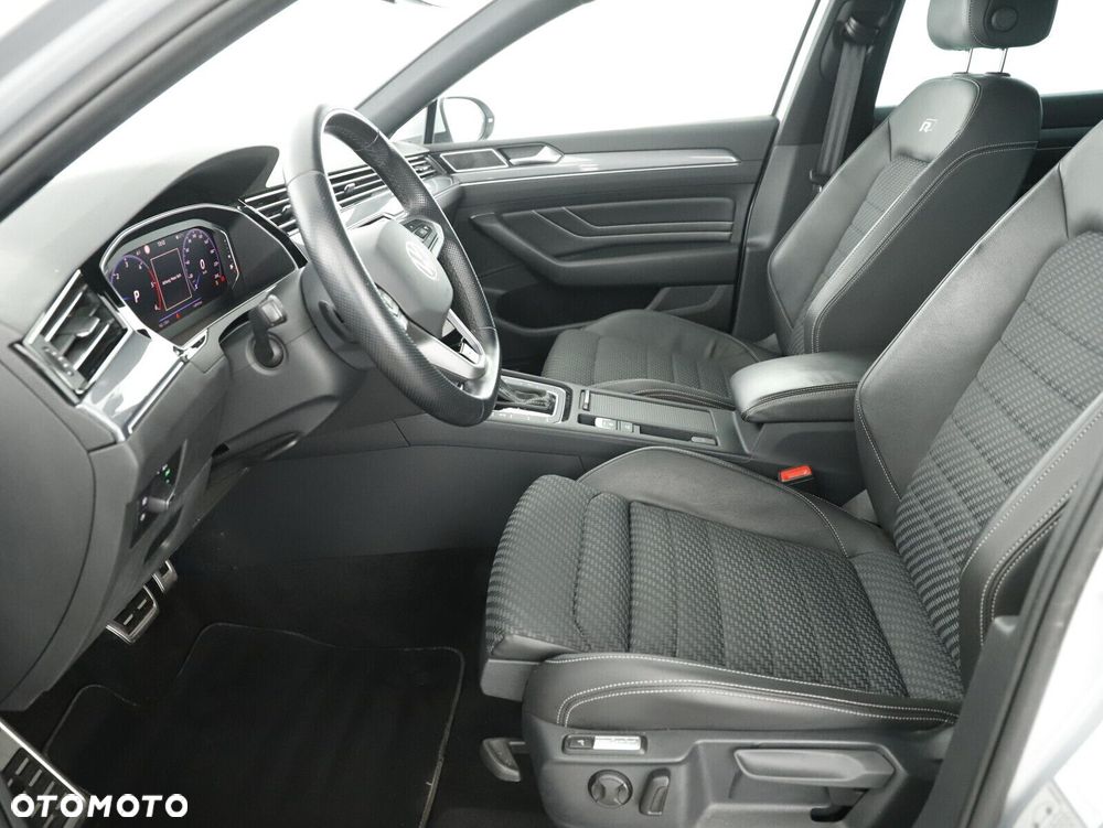 Volkswagen Passat - 9