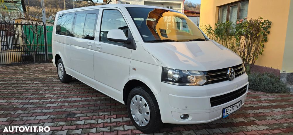 Volkswagen Caravelle - 1