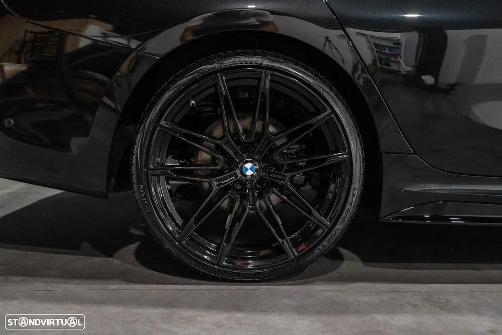 BMW 318 i Aut. M Sport - 42