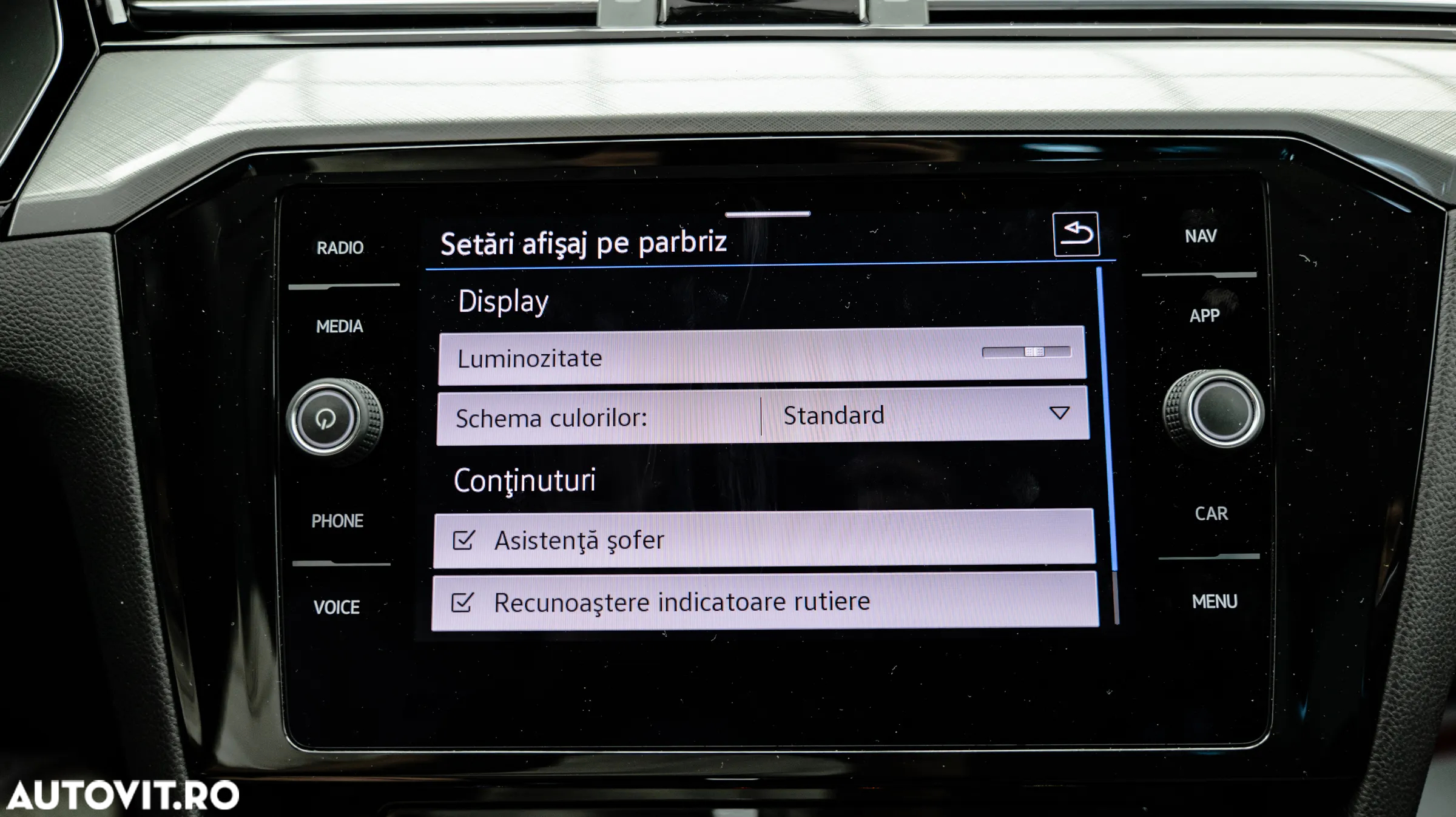 Volkswagen Passat Variant 2.0 TDI DSG (BlueMotion Technology) Comfortline - 38