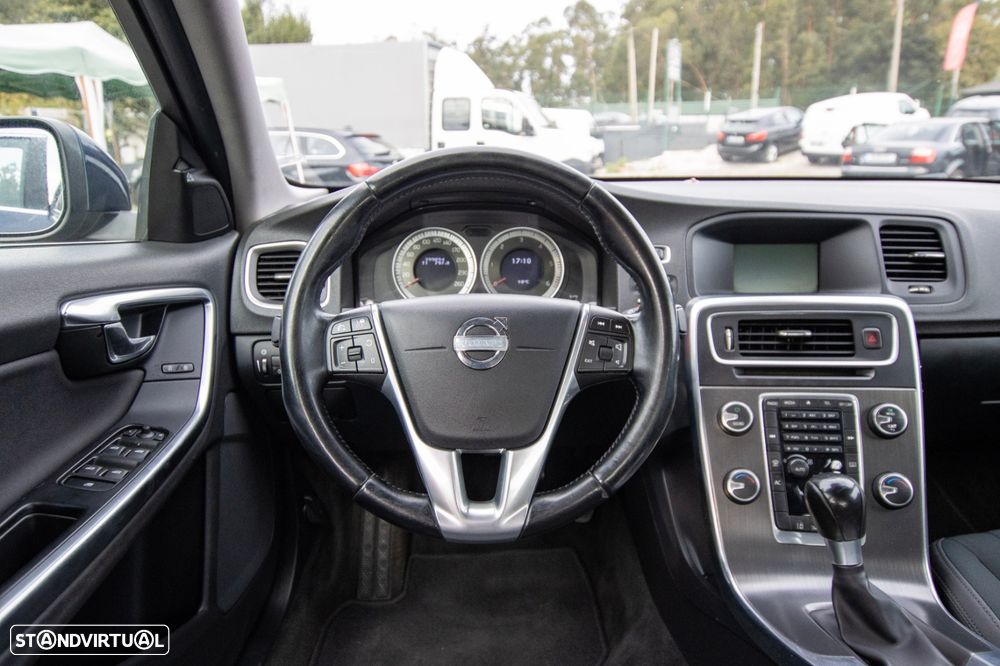 Volvo S60 2.0 D3 Momentum Start/Stop - 8