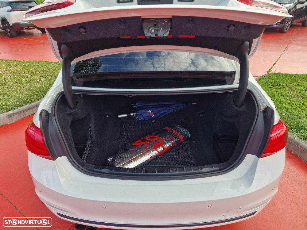 BMW 320 d EfficientDynamics Auto Line Sport - 7