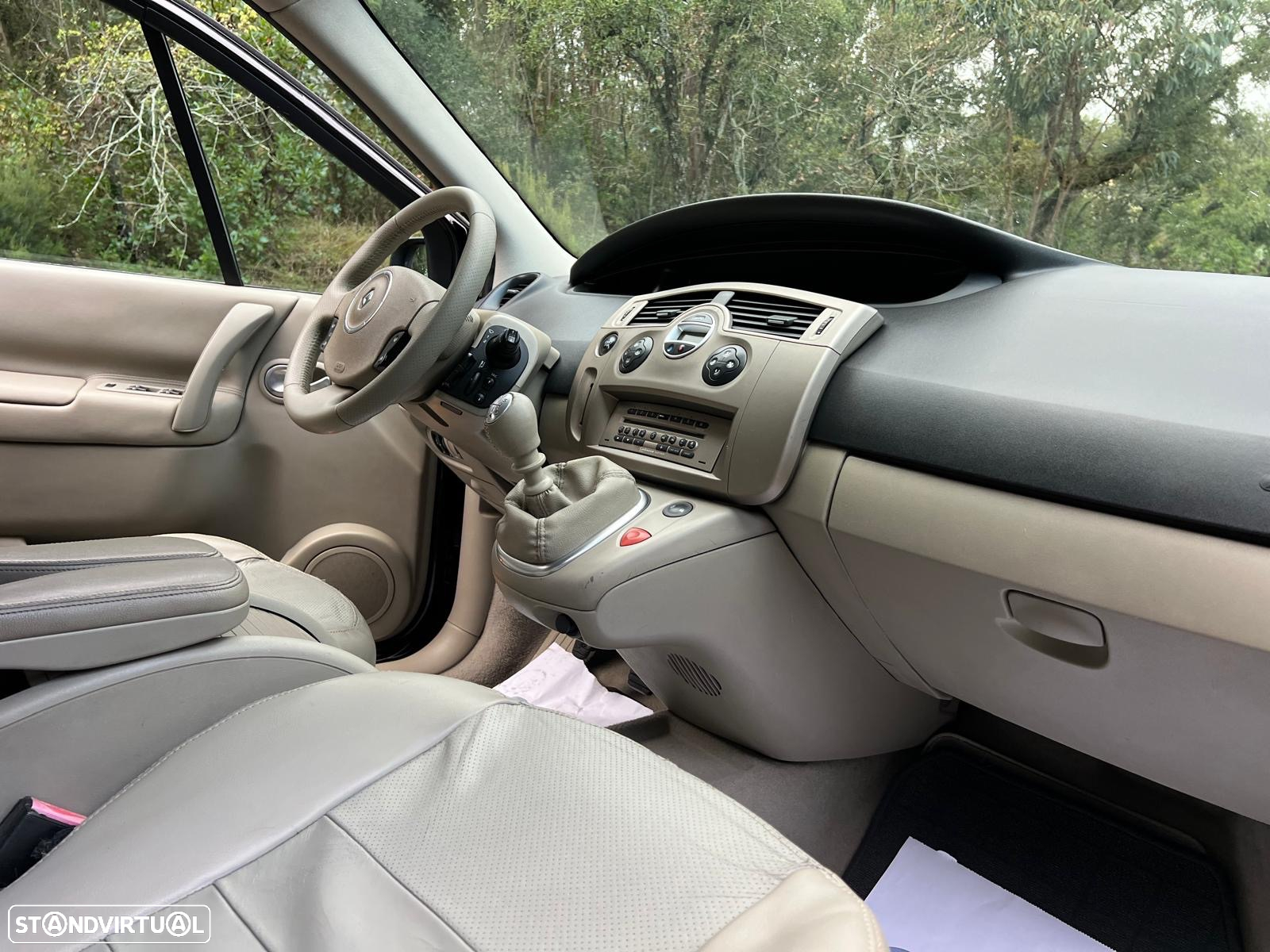 Renault Grand Scénic 1.5 dCi Luxe 7L. - 10