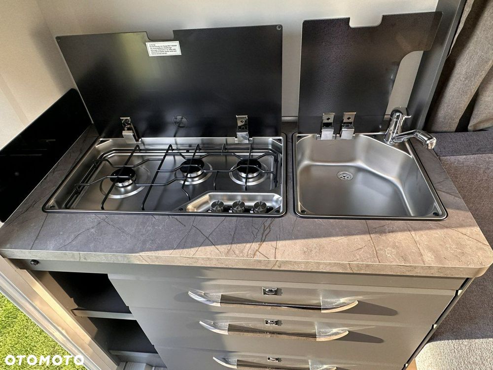 Hobby De Luxe 400 SFe - 12