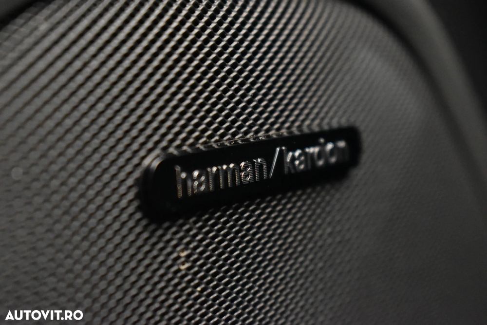 Jeep Grand Cherokee - 31