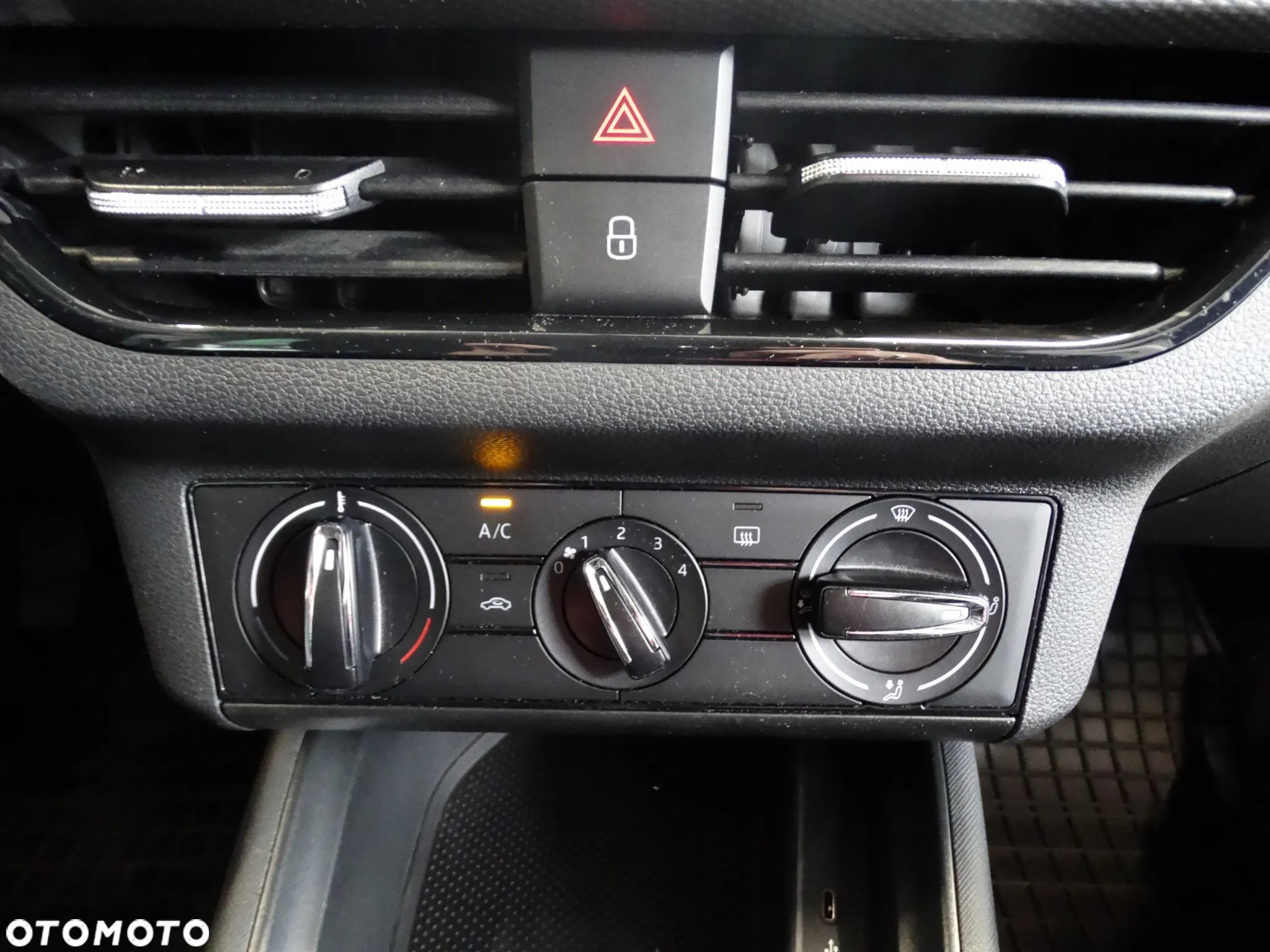 Skoda Kamiq 1.0 TSI Ambition - 21