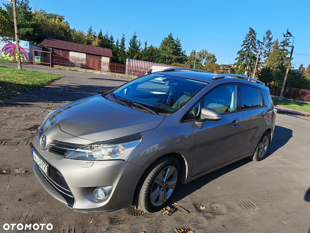 Toyota Verso - 3
