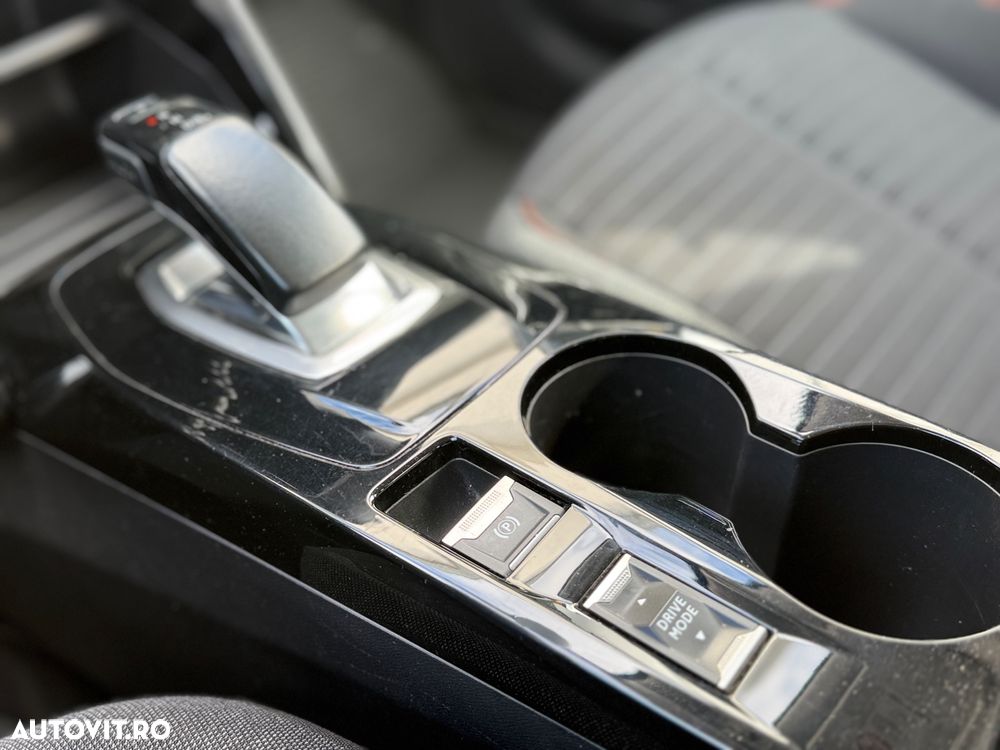 Peugeot 208 Elektromotor 156 Active - 9