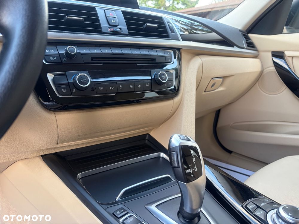 BMW Seria 3 320d Efficient Dynamics Edition Blue Perf - 17