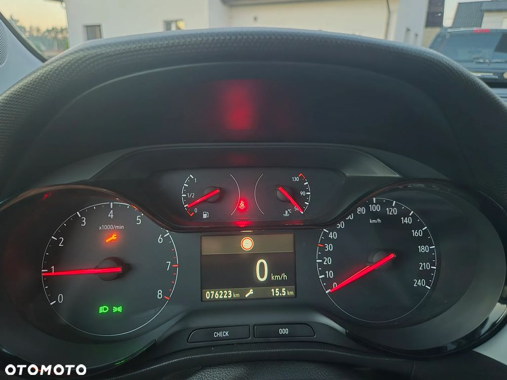 Opel Crossland X 1.2 T 120 Lat S&S - 37