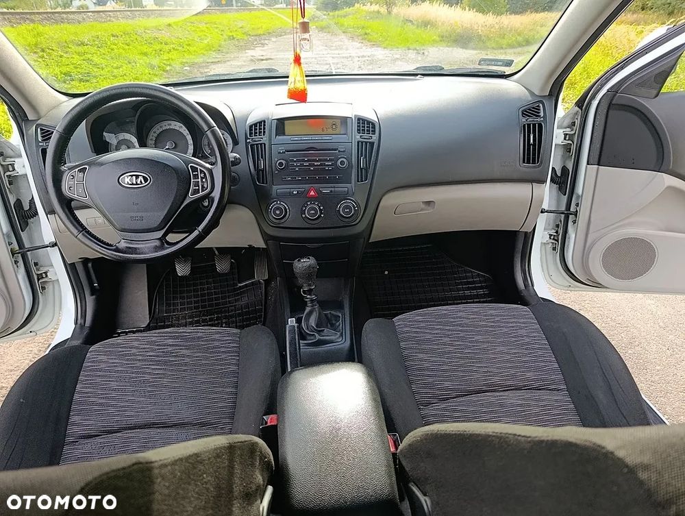 Kia Ceed 1.4 CVVT LX - 13