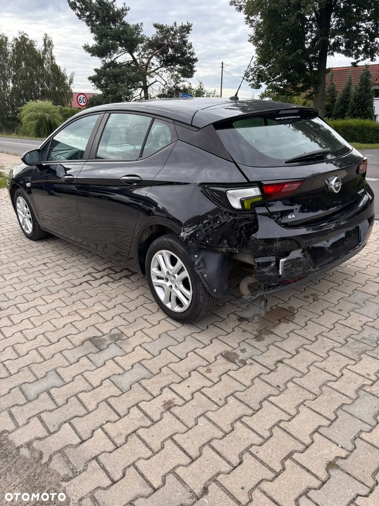 Opel Astra - 2