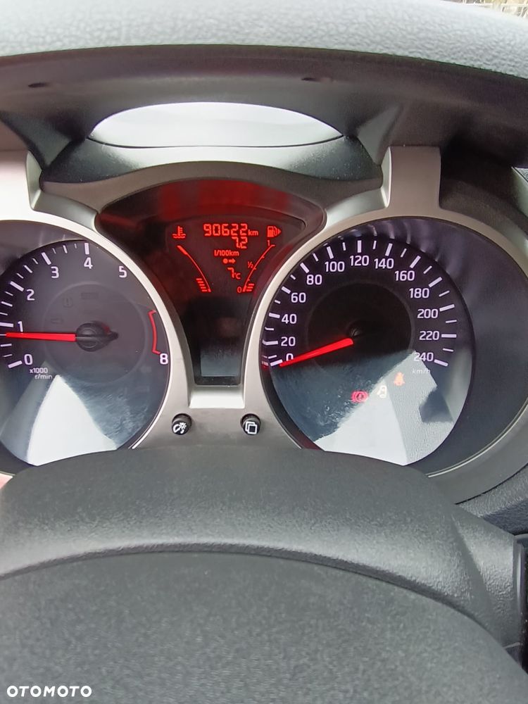 Nissan Juke 1.6 Visia Plus - 9