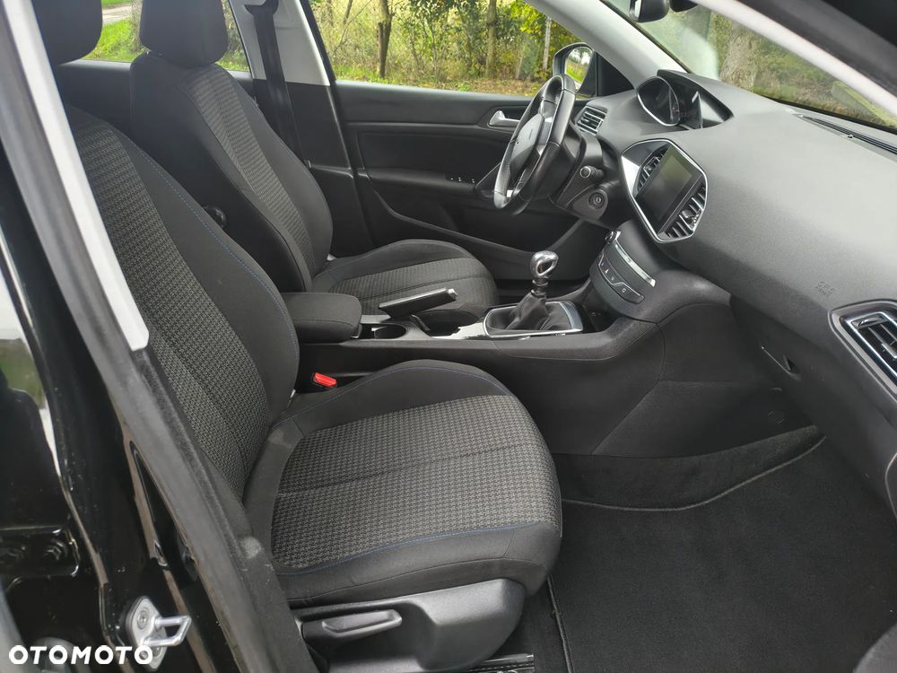 Peugeot 308 - 9