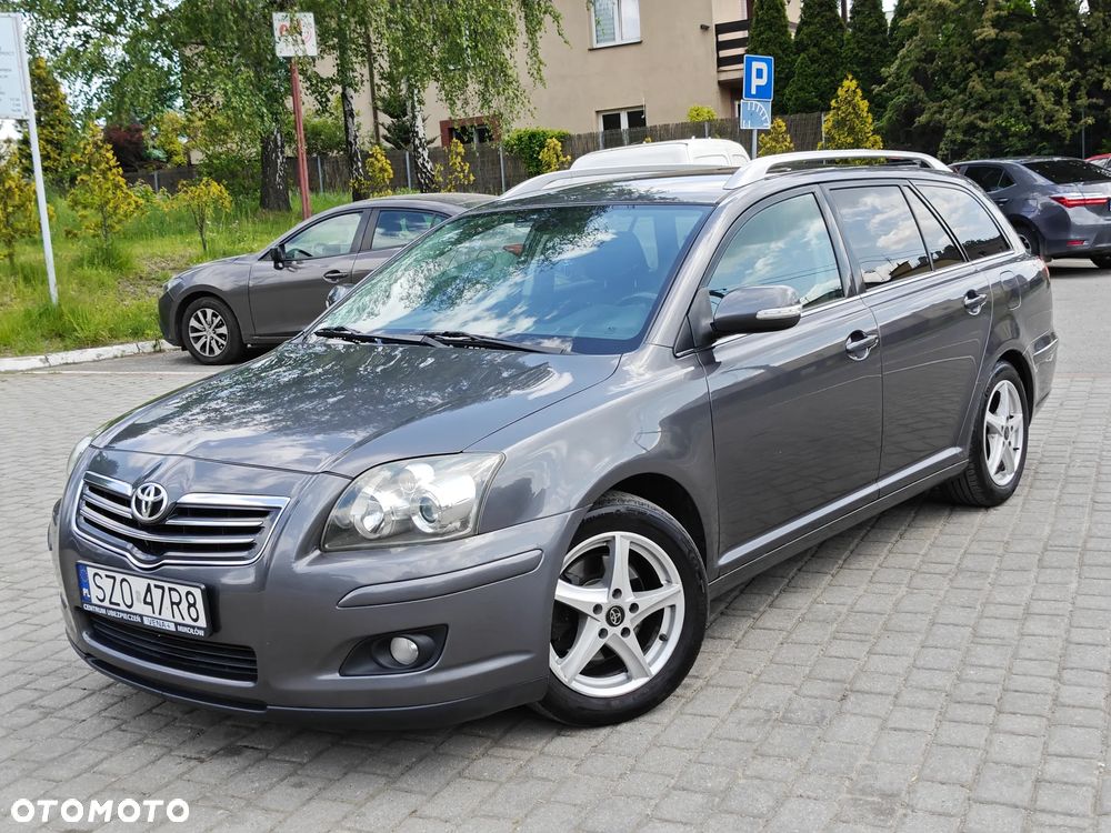 Toyota Avensis 2.2 D-4D X Premium - 1