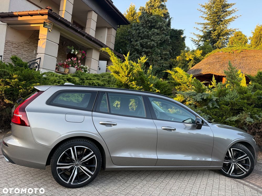 Volvo V60 B3 B DKG Momentum Pro - 15