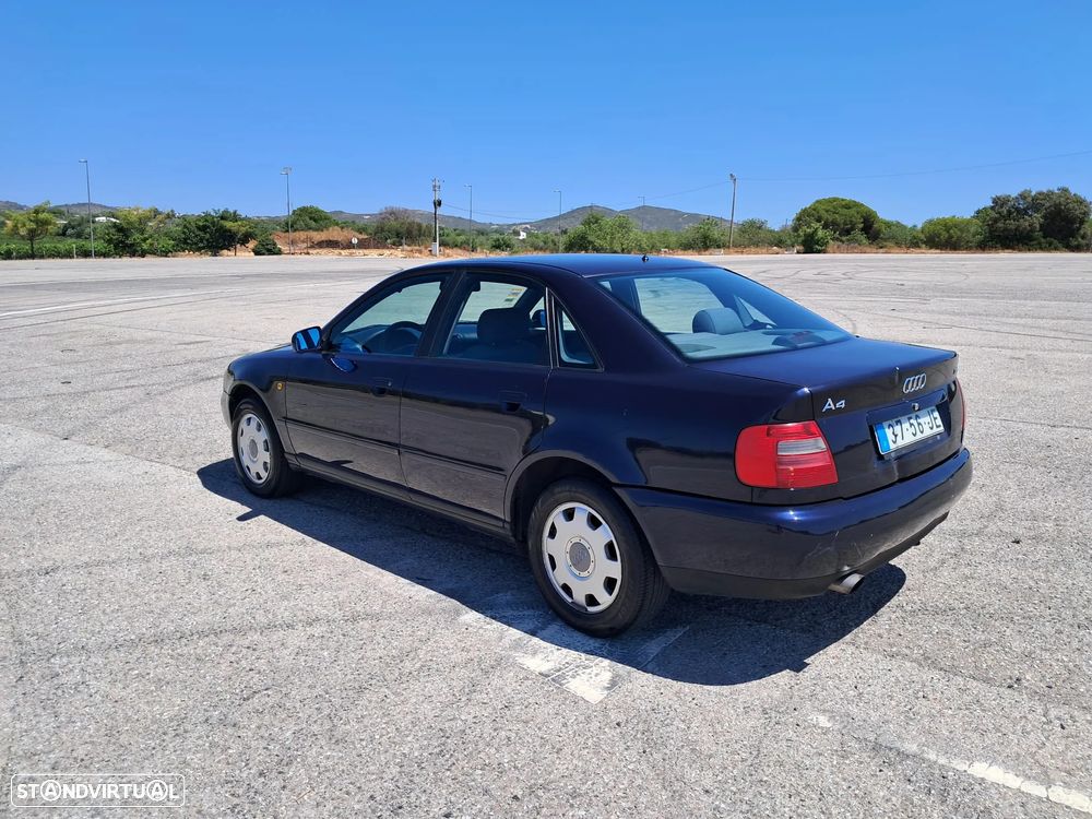 Audi A4 1.6 Plus - 5