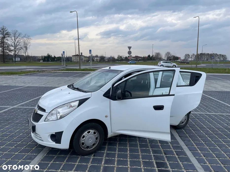 Chevrolet Spark 1.0 Base - 1