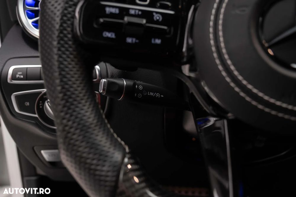 Mercedes-Benz GLC 250 4MATIC 9G-TRONIC AMG Line - 17