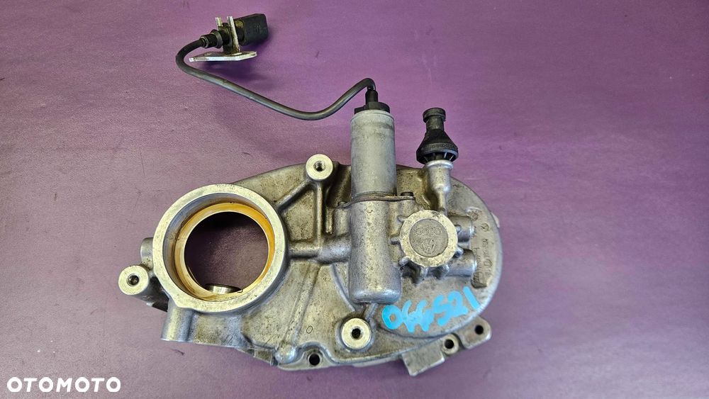 Obudowa Osłona 06D103530K 13150344 Pompy Vacum Rozrzadu Nastawnik Faz Wariator 2.0 FSI AWA Audi A4 B6 B7 VW Seat Skoda