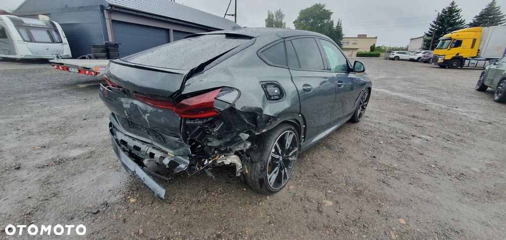 BMW i4 - 10