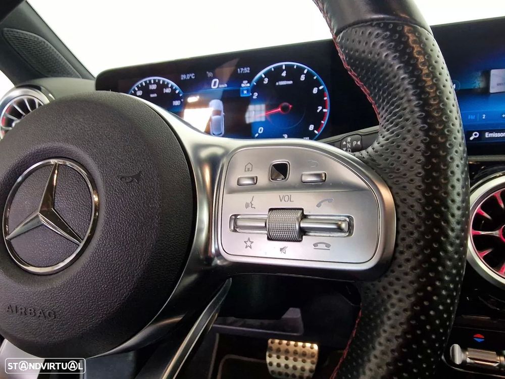 Mercedes-Benz A 200 AMG Line Aut. - 35
