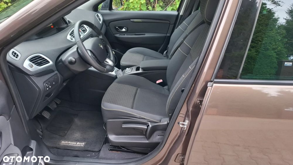 Renault Scenic 1.6 16V 110 Expression - 12