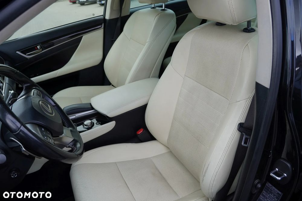 Lexus GS 200t / 300 Elegance - 13