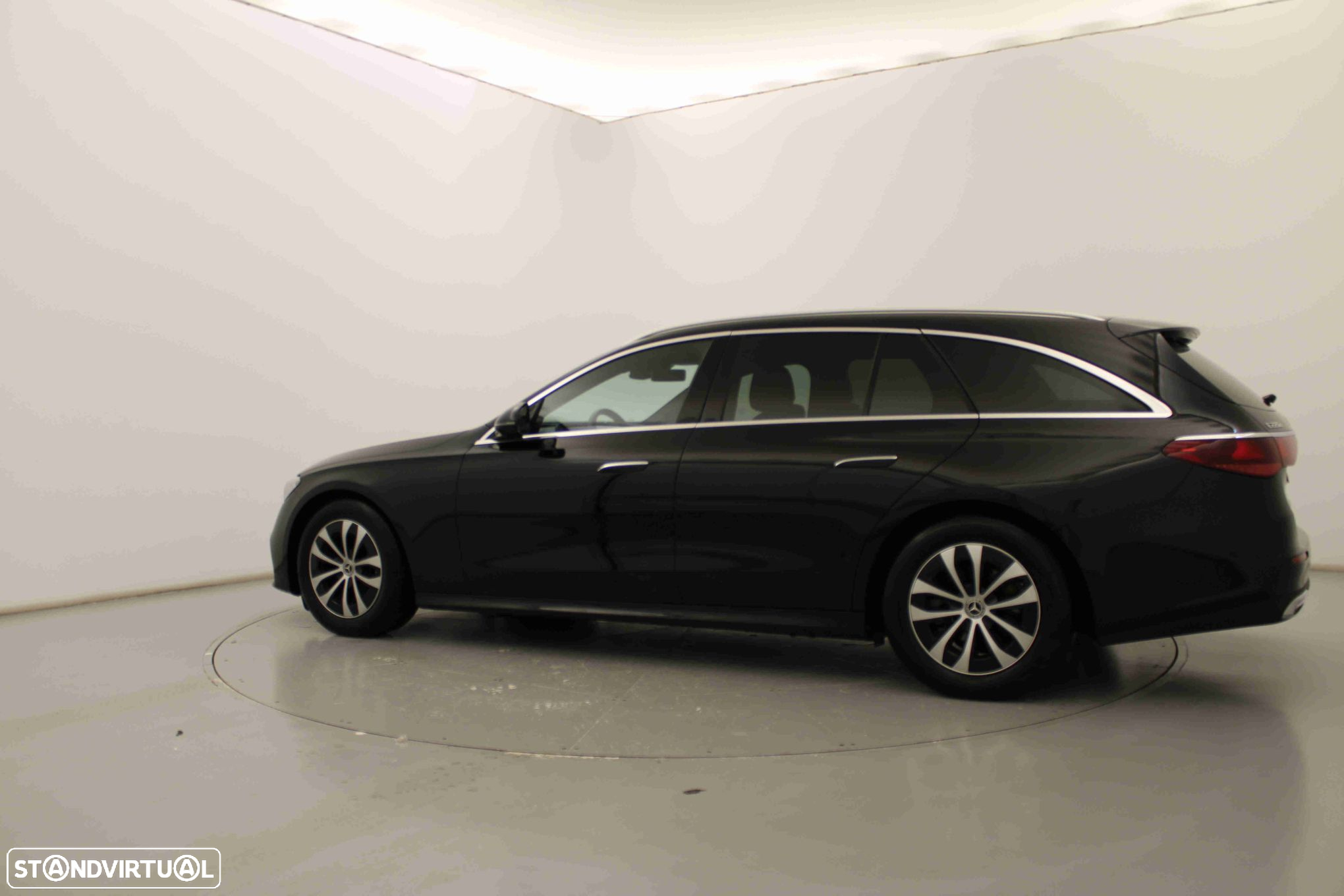 Mercedes-Benz E 220 d - 11
