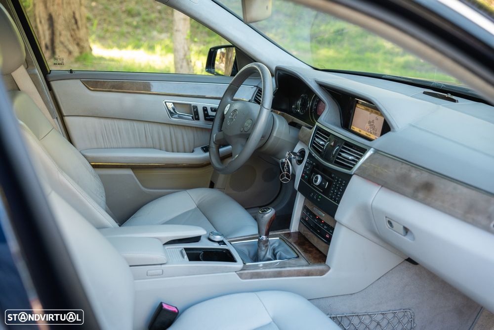 Mercedes-Benz E 200 CGi Elegance BE 165g - 21