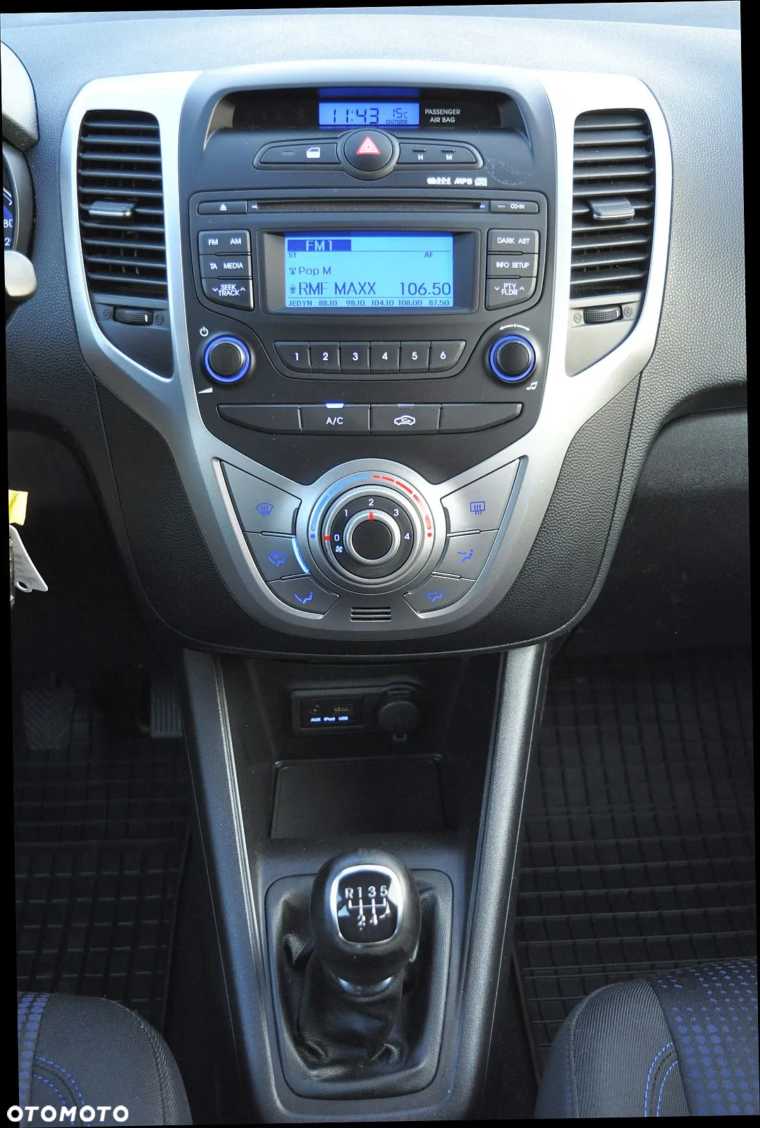 Hyundai ix20 1.4 blue Comfort - 25