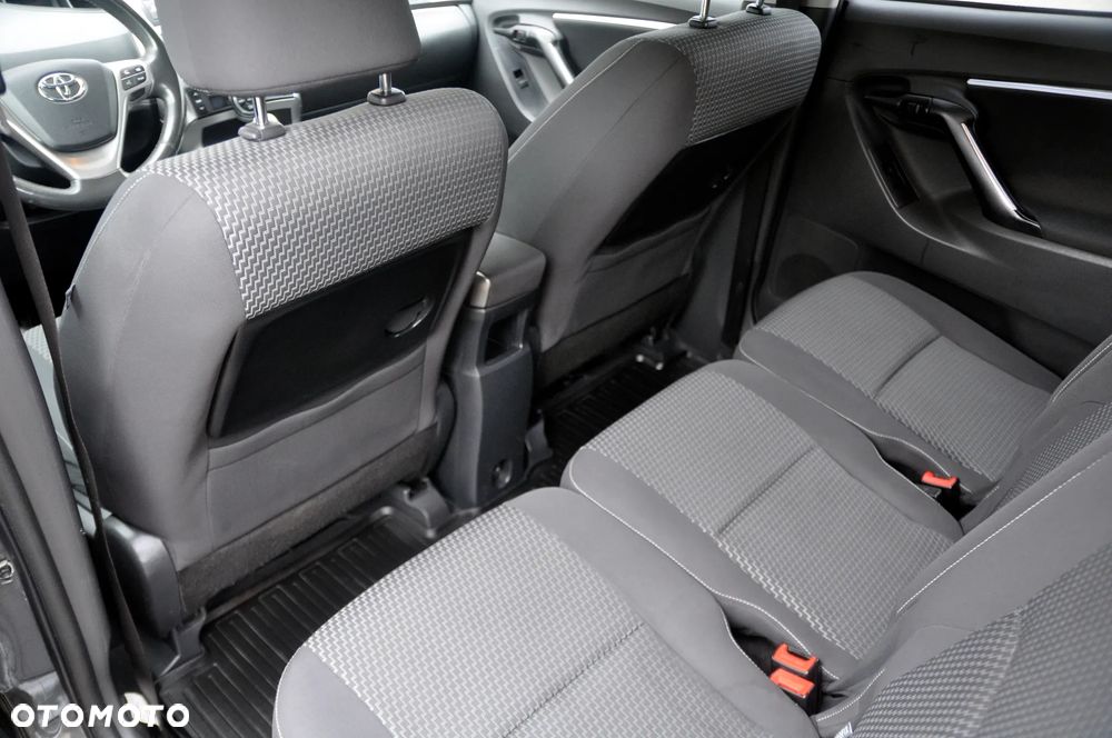 Toyota Verso 2.0 D-4D Prestige 7os - 7