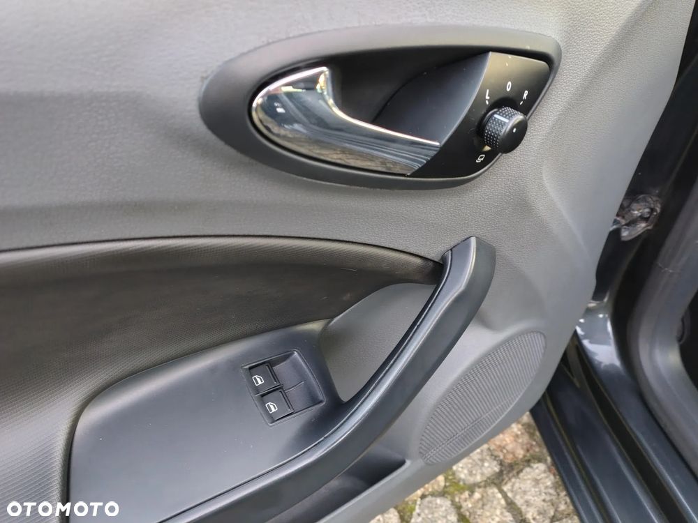 Seat Ibiza SC 1.4 16V Style - 12