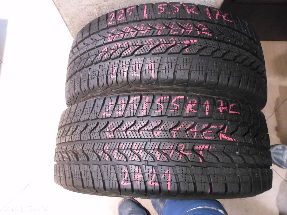 opony 225/55r17c goodyear ultra grip cargo 8mm zima para - 1