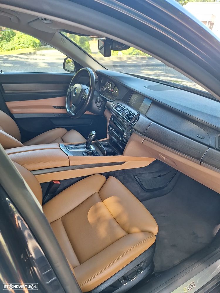 BMW 740 d - 7
