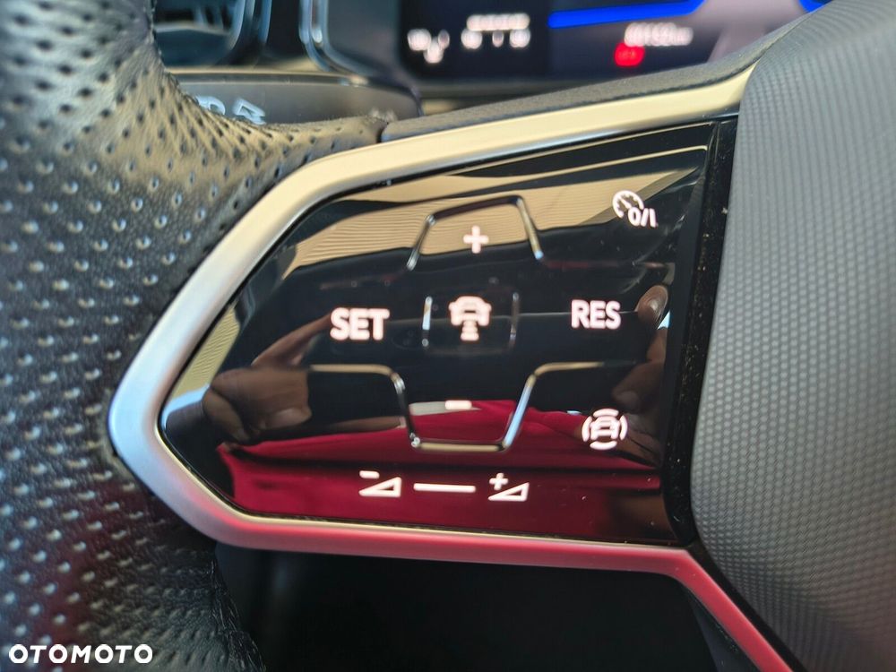 Volkswagen T-Roc 1.5 TSI R-Line - 18