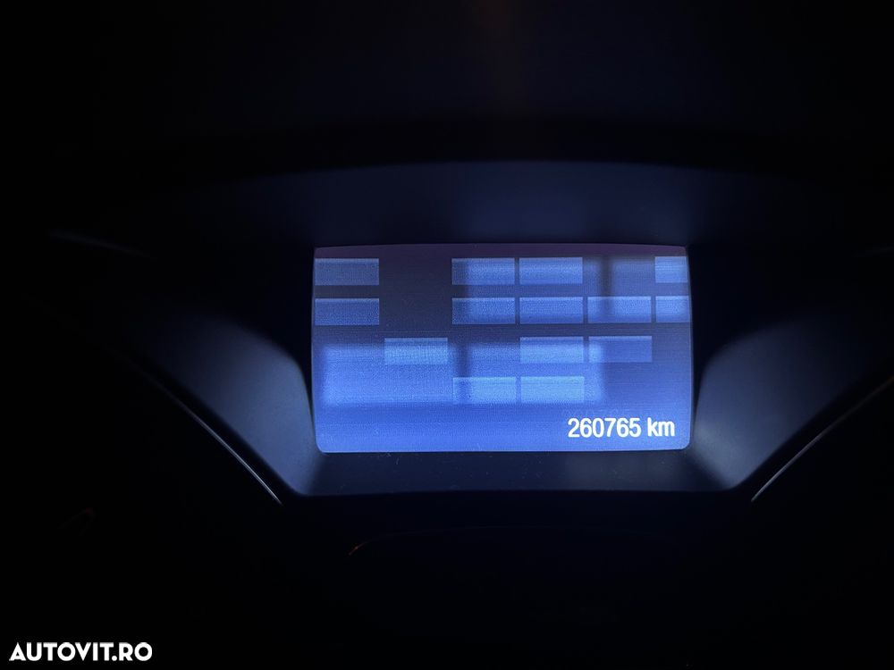 Ford Focus - 25