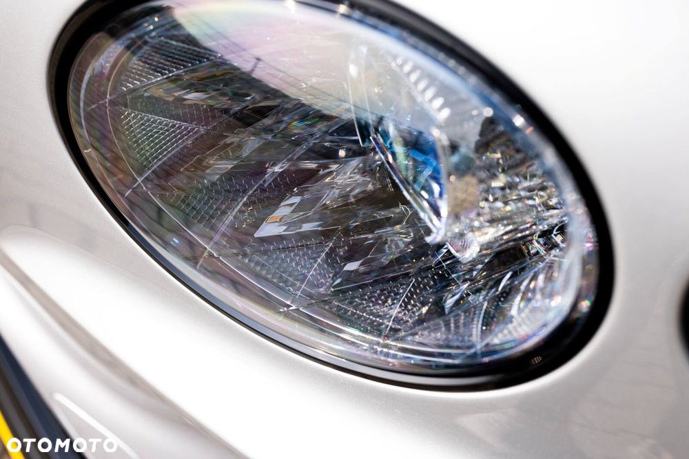 Bentley Bentayga - 10