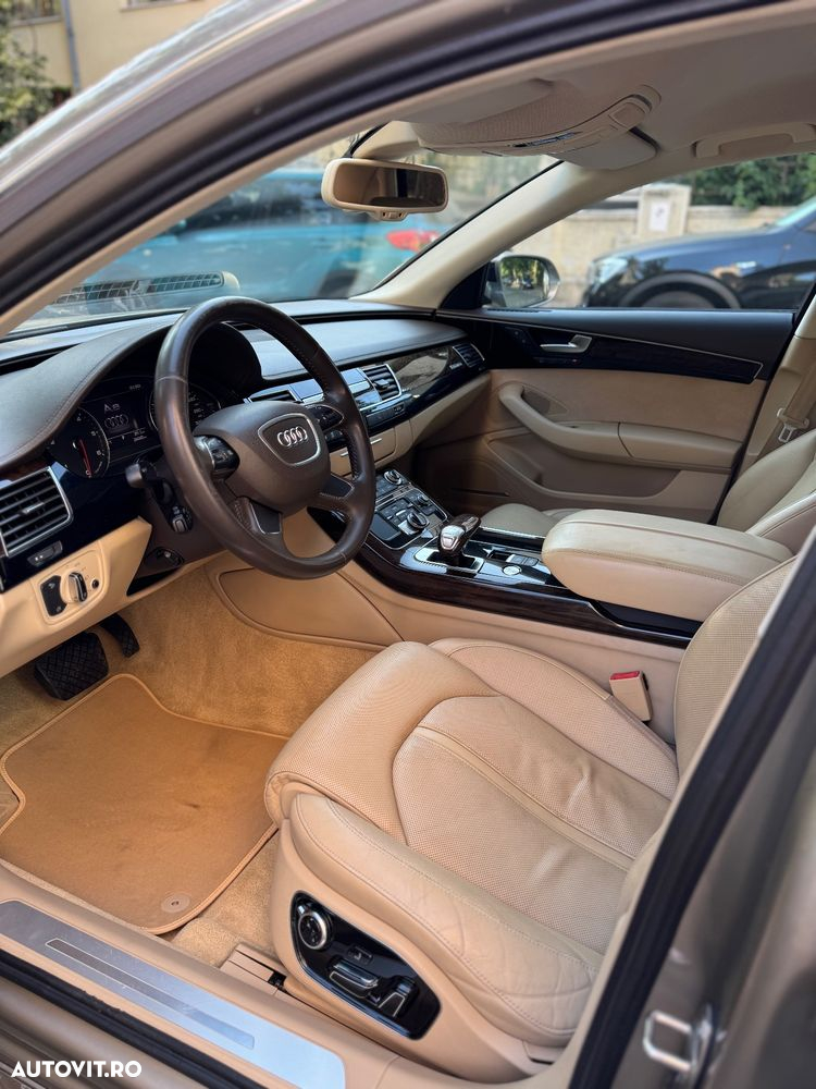 Audi A8 - 5