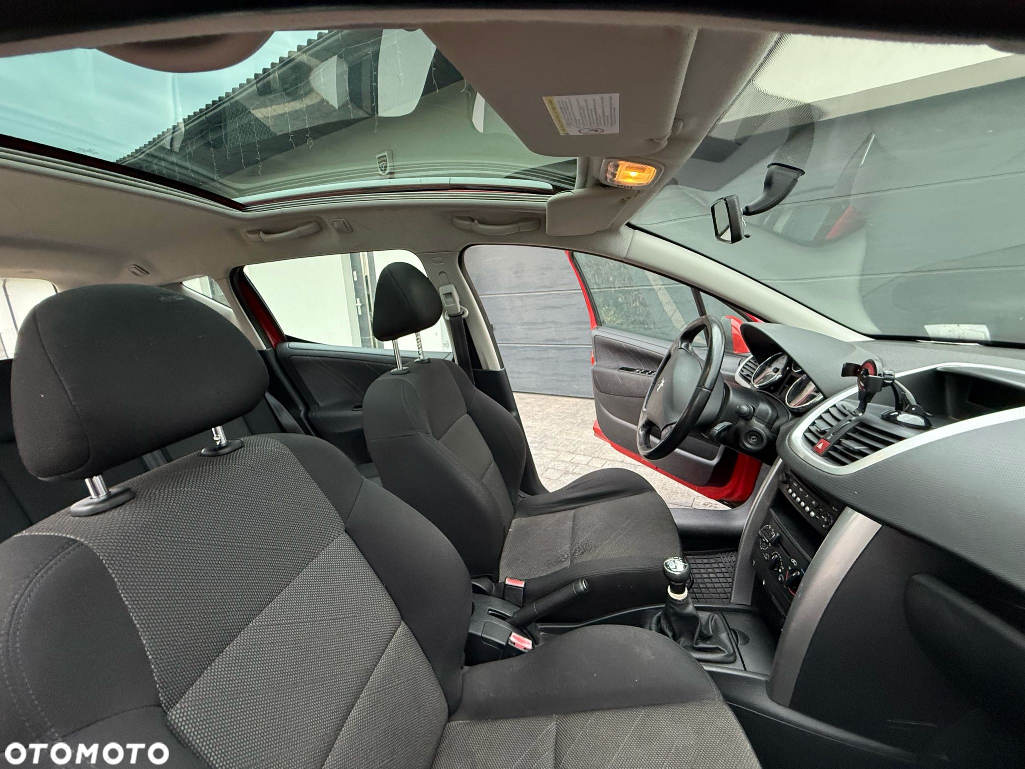 Peugeot 207 - 14