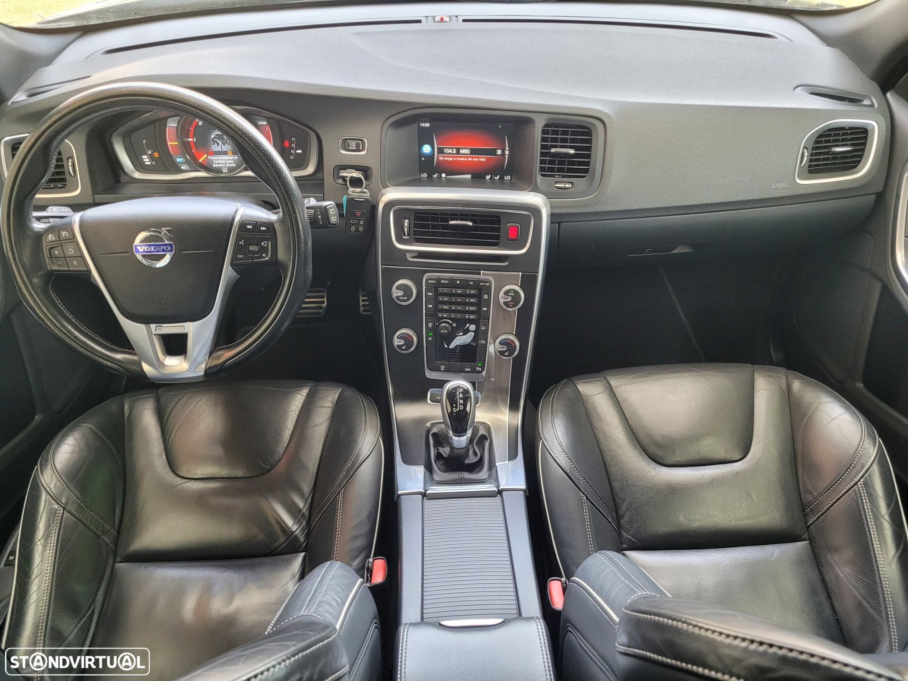 Volvo V60 2.4 D6 R-Design AWD Phev - 20