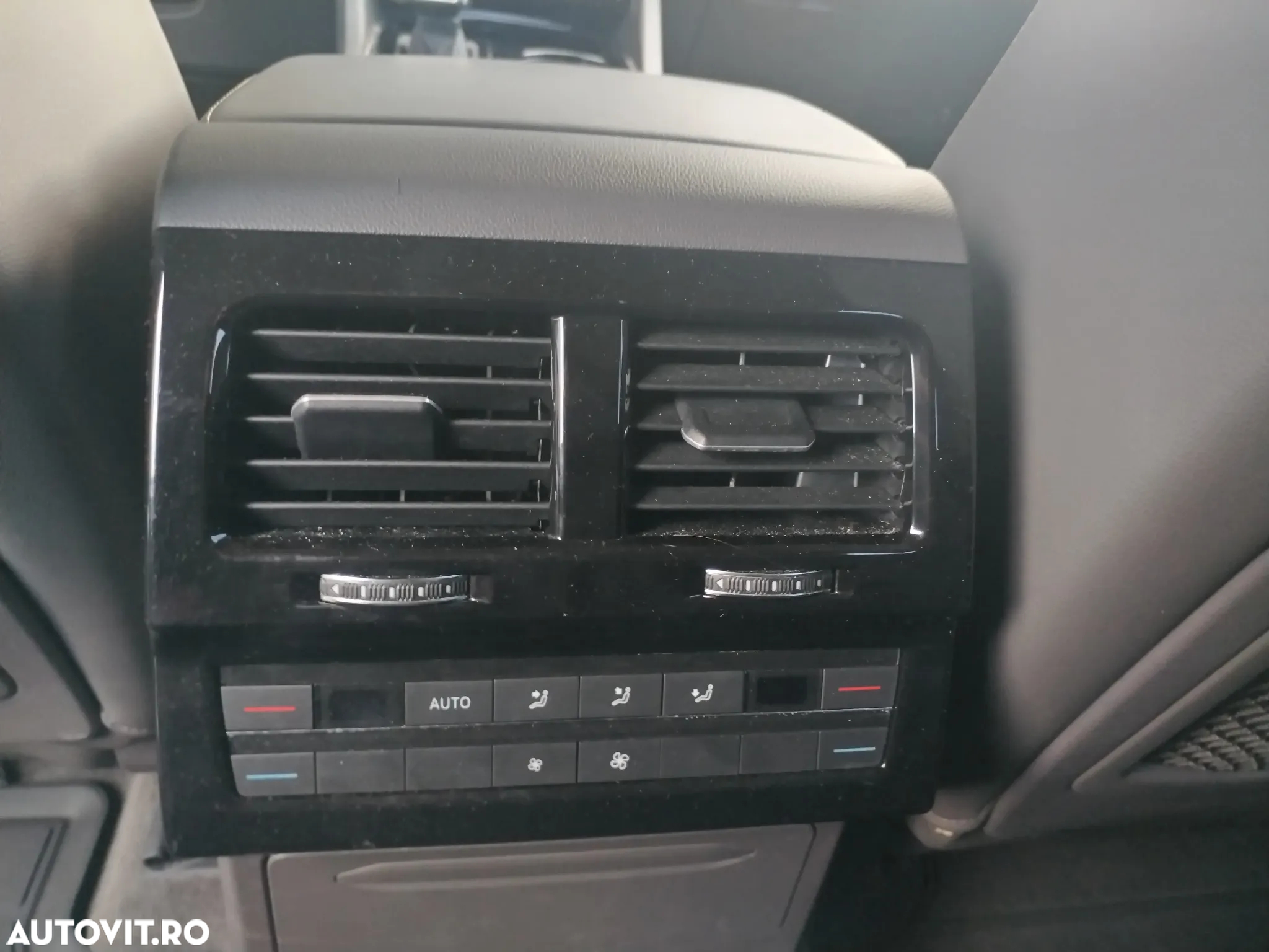 Volkswagen Touareg V6 TDI Atmosphere - 31