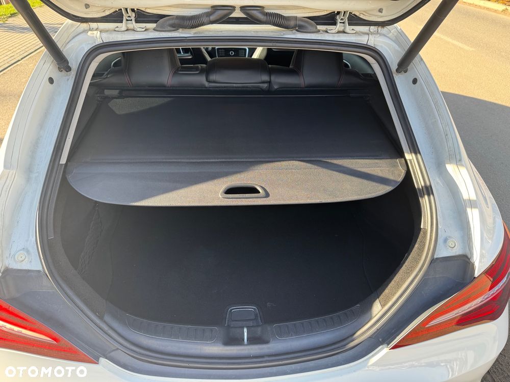 Mercedes-Benz CLA - 16