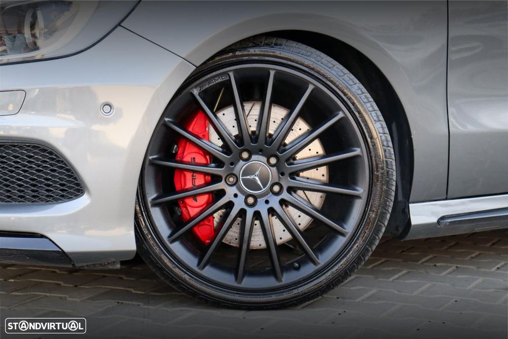 Mercedes-Benz A 45 AMG 4-Matic - 4