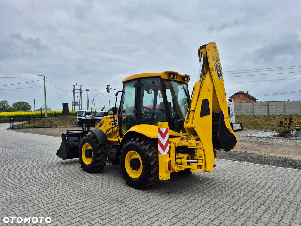 JCB / 3 CX / DUZE KOŁA - 21