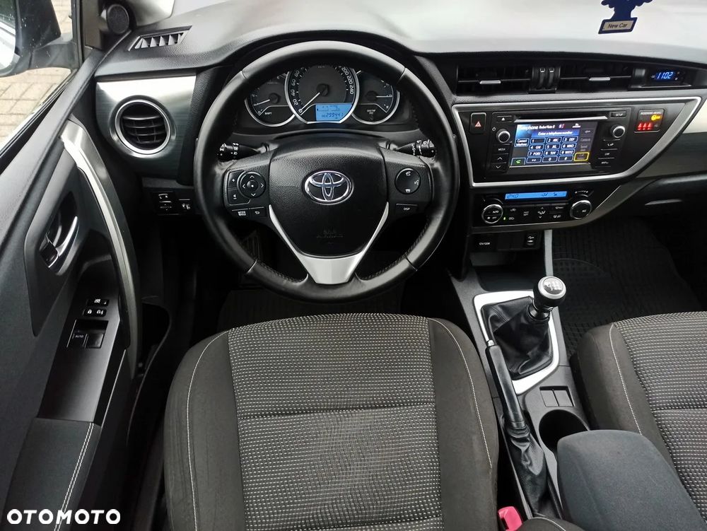 Toyota Auris 1.4 D-4D Business Edition - 14