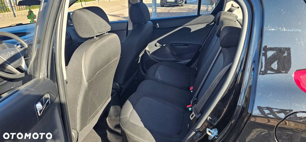 Hyundai i20 1.25 Comfort - 11